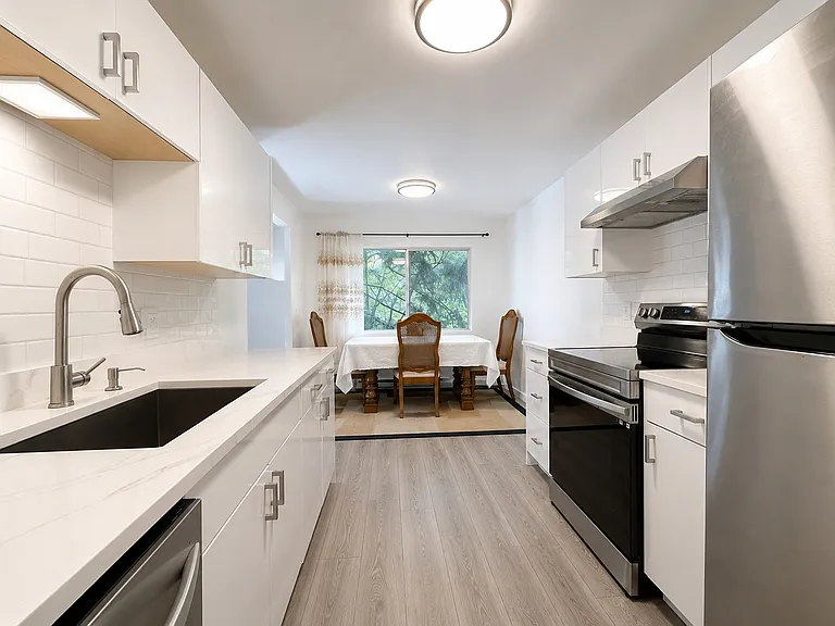 17109 NE 45th St #36 — Photo 5