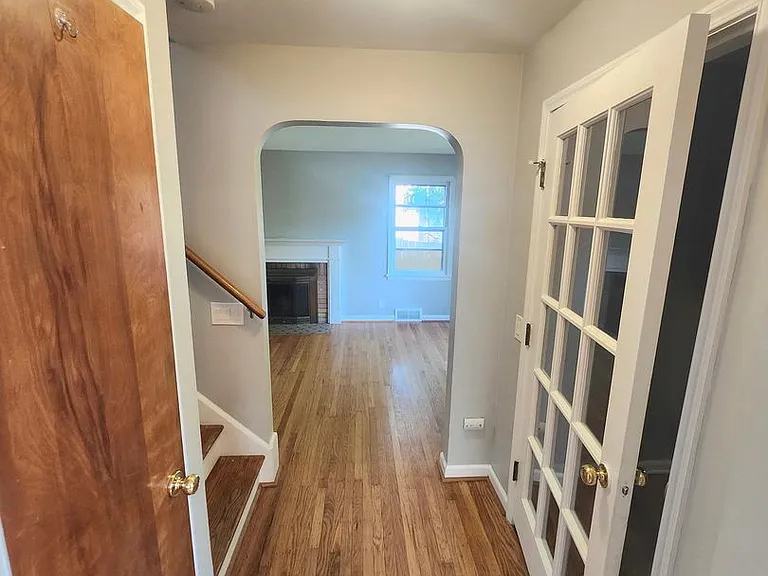 21 Glenmont Dr — Photo 23