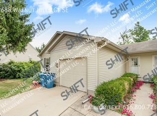 2688 Walnut Hills Ct SE, Kentwood, MI 49512