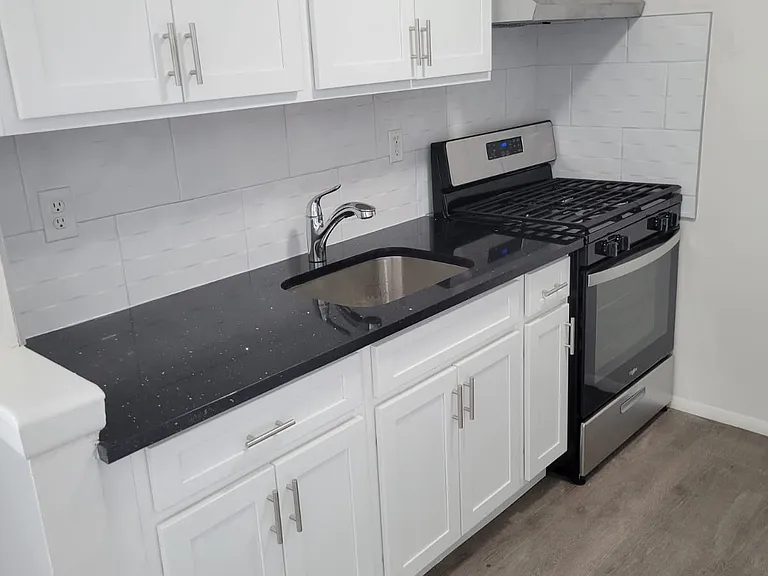 96 Fitzgerald Dr — Photo 7