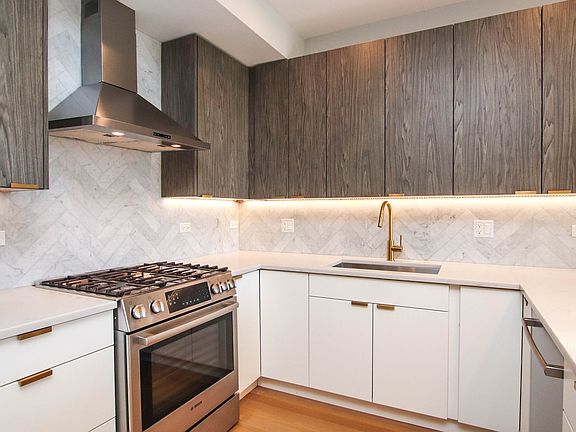 5th image of 1615 N Fairfield Ave #3