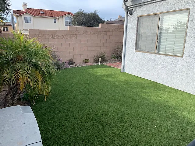1831 Newport Ave — Photo 2