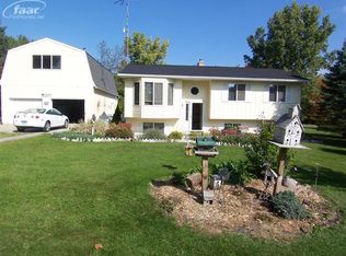 8395 E Mount Morris Rd, Otisville, MI 48463