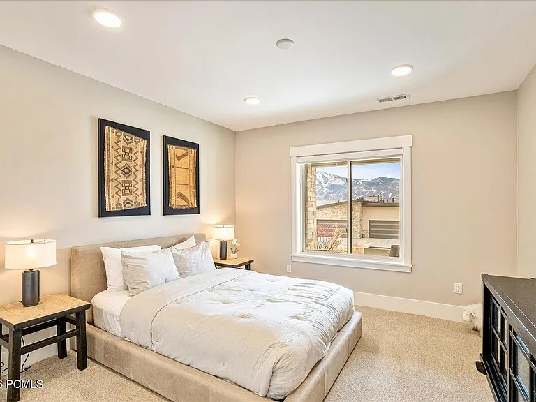 11541 N Upside Dr — Photo 42