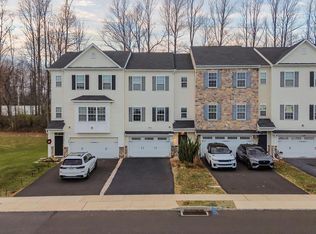 102 Carters Mill Rd, Feasterville Trevose, PA 19053