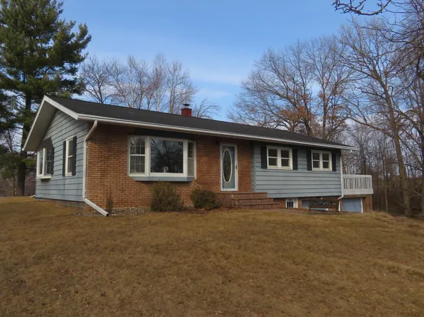 337 Johnson St, Amery, WI 54001