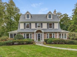 69 Beekman Rd, Summit, NJ 07901