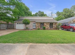 6128 Raintree Dr, Memphis, TN 38115