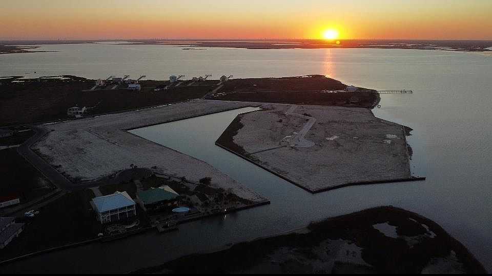 1st image of 4 Tradewinds Cir