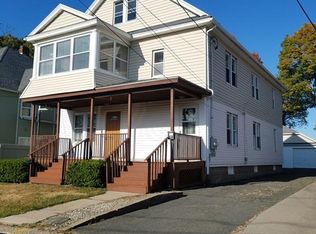 33 Fuller St, Chicopee, MA 01020