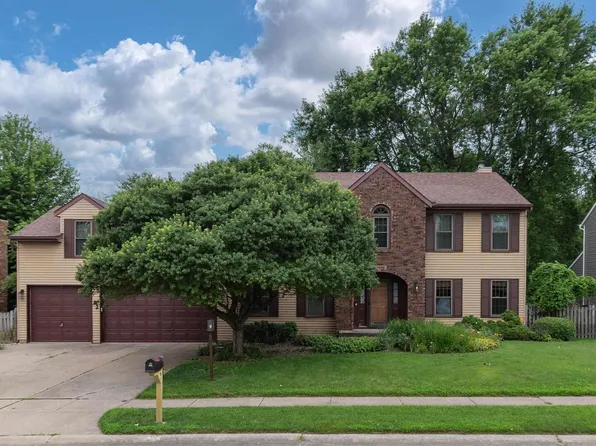 4490 Hamilton Dr, Bettendorf, IA 52722