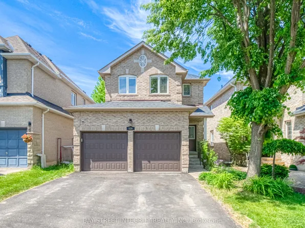 129 Fadine Rd, Newmarket, ON L3X 2P2