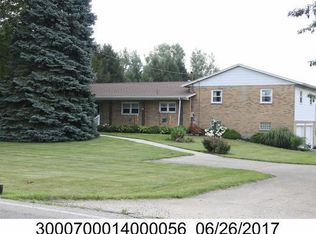 3155 E Leffel Ln, Springfield, OH 45505