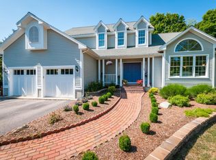 20 Buttercup Ln, Hanover, MA 02339