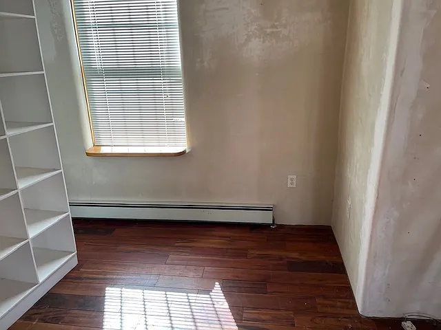 114 Vassar Dr SE — Photo 8