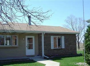 110 Meadow Rd, Winfield, IN 46307