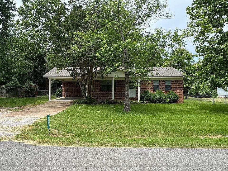 1st image of 327 Curia Creek Ln