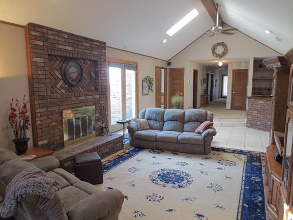 5th image of 3903 Westminister Dr