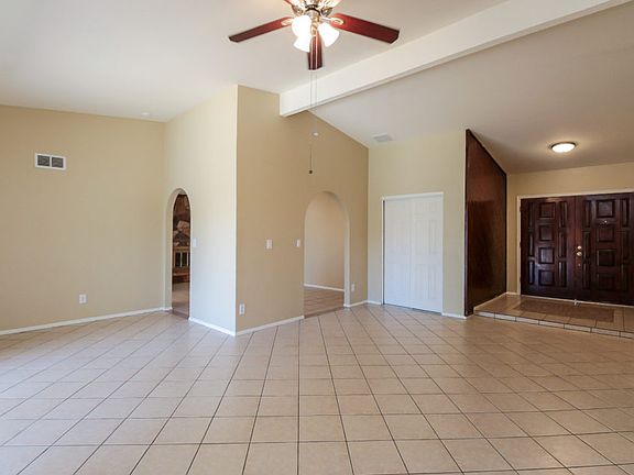 4th image of 2225 E Pueblo Ave