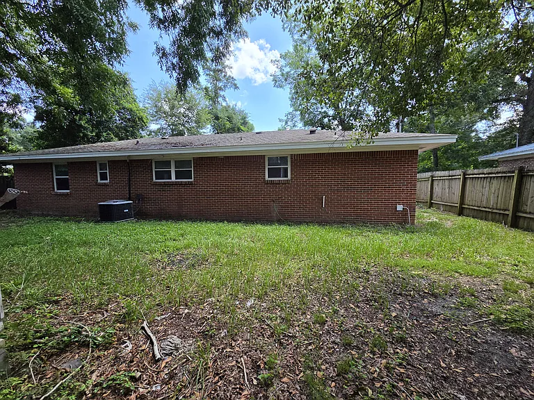 548 Martin Luther King Dr — Photo 5