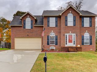 2104 Cedargreens Rd, Knoxville, TN 37924