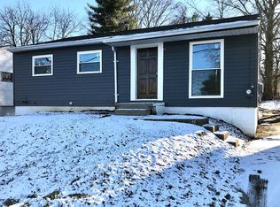 226 E 1st St, Silver Grove, KY 41085
