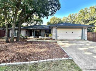 30 Canterbury Ln, Duncan, OK 73533