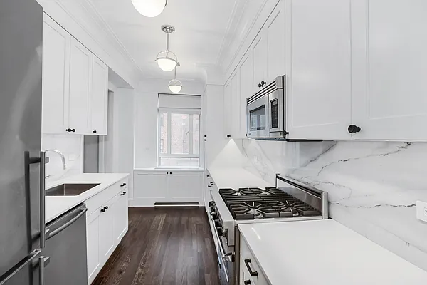 Rented by New York Residence | media 15