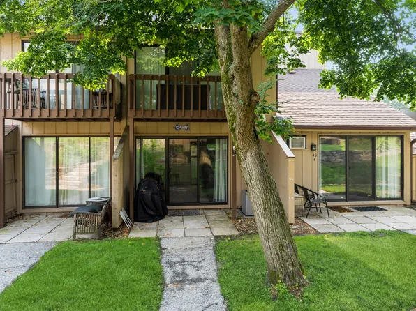 40 Bermuda Colony APT 5, Fox Lake, IL 60020