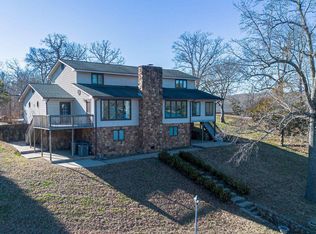 302 Williams Ln, Gilbertsville, KY 42044