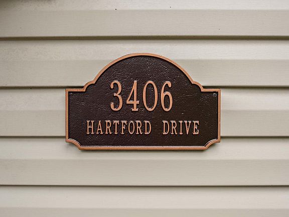 3rd image of 3406 Hartford Dr