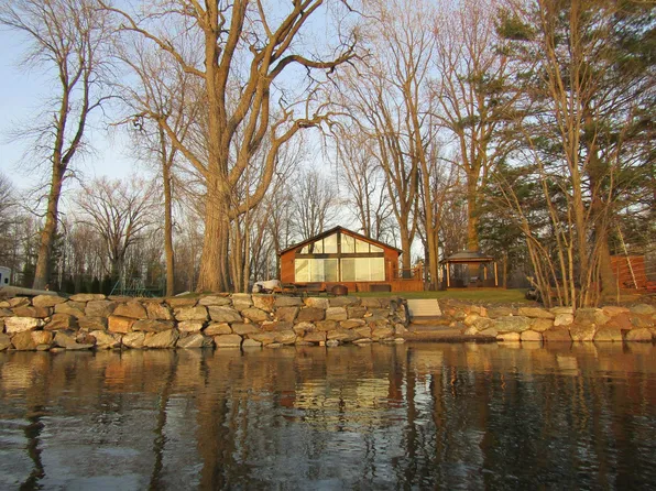 17 Moreau Drive, Swanton, VT 05488