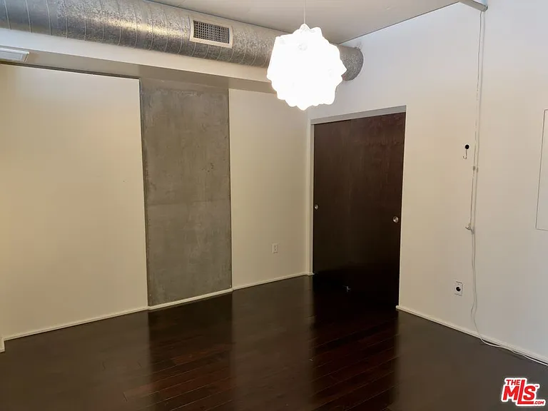 1100 S Hope St #907 — Photo 4