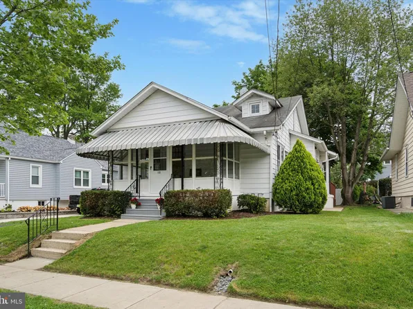 12 E Collingswood Ave, Oaklyn, NJ 08107
