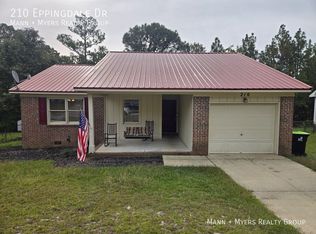 210 Eppingdale Dr, Spring Lake, NC 28390