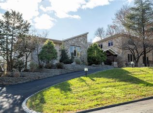 203 Kuyper Dr, Nyack, NY 10960