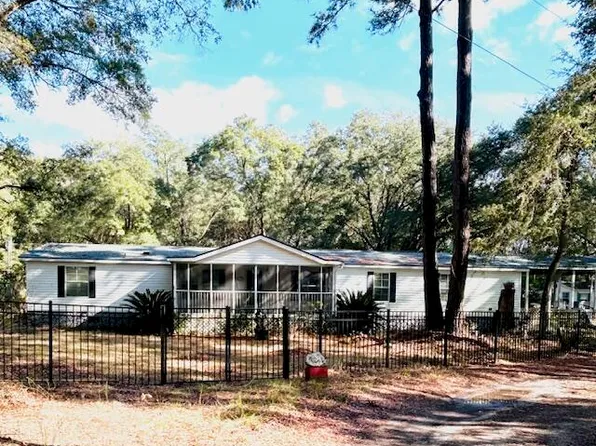 24 Amelly Dr, Beaufort, SC 29907