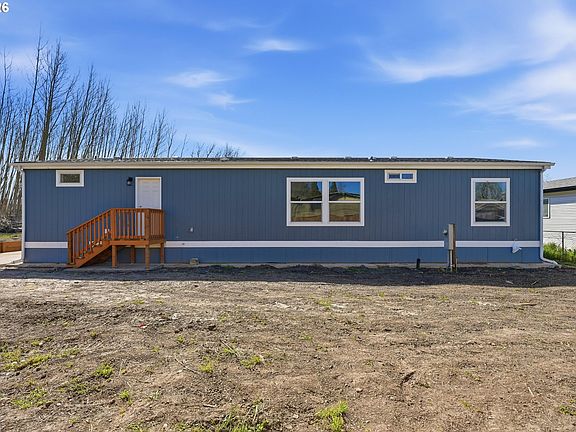 3rd image of 412 Rosedell St