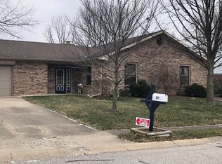 371 Raintree Dr, Danville, IN 46122