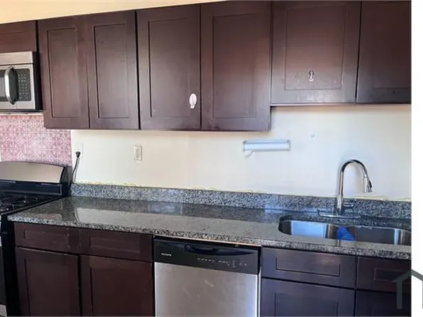 7119 S Merrill Ave #3S, Chicago, IL 60649