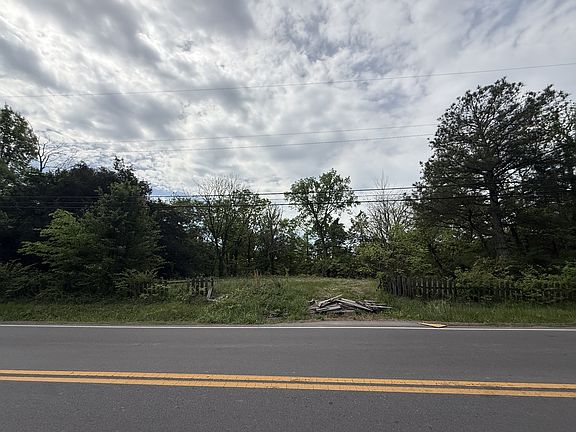 3rd image of 5130 Mount View Rd