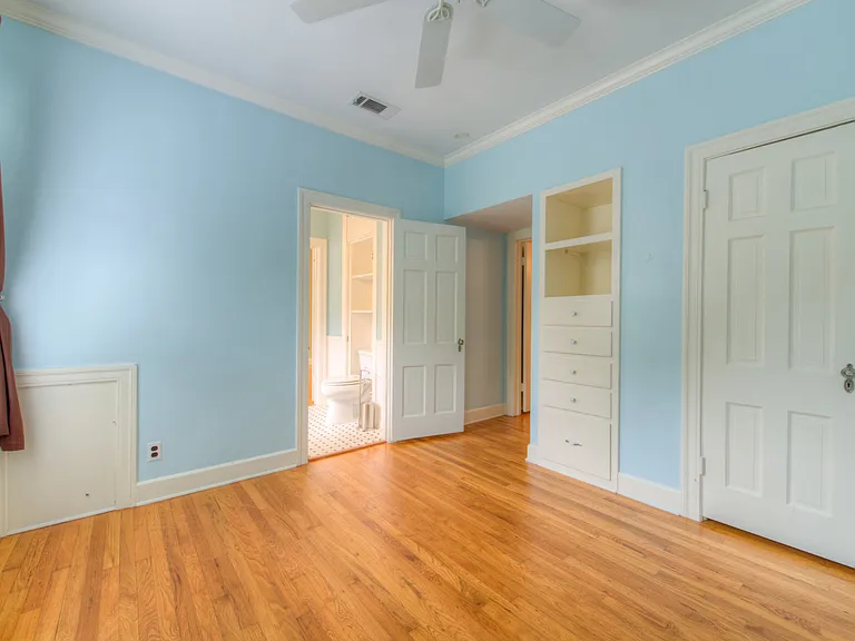 720 Sparks Ave — Photo 14