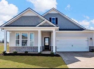 8 Pickwick Pl, Byhalia, MS 38611