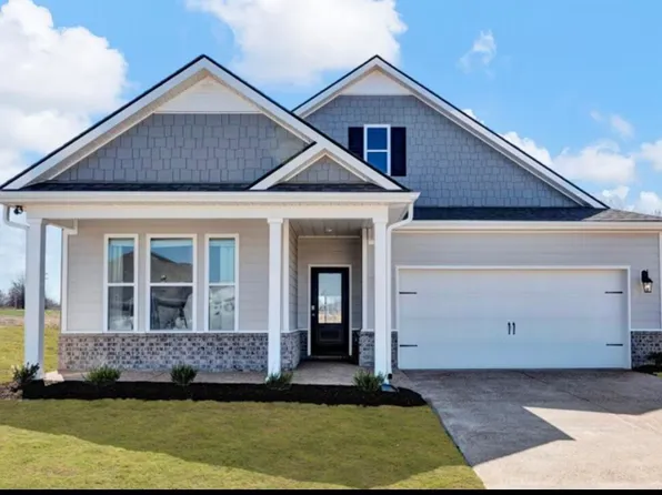 8 Pickwick Pl, Byhalia, MS 38611