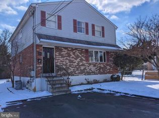 415 Seneca St, Lester, PA 19029