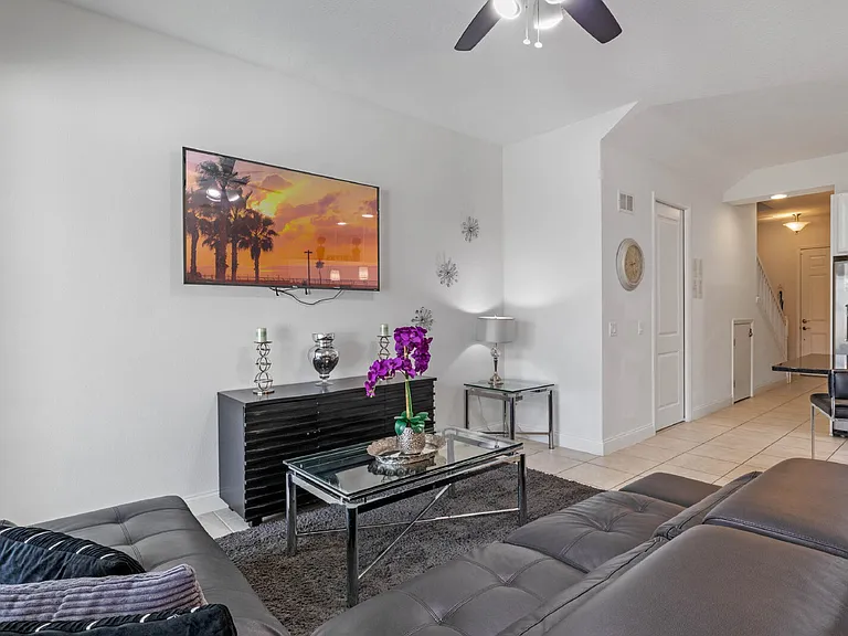 290 Captiva Dr — Photo 8