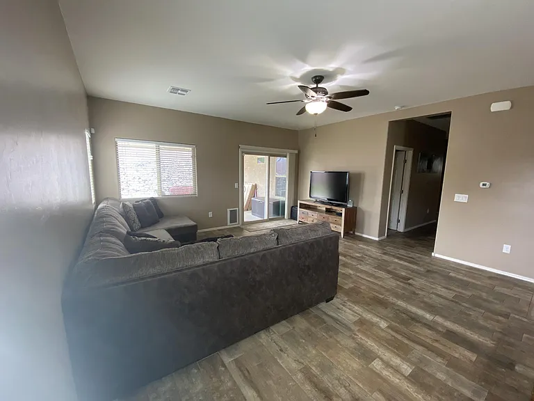 731 S Ramsay Pollard Pl — Photo 2