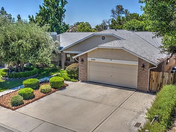 4th image of 3093 Beech Dr
