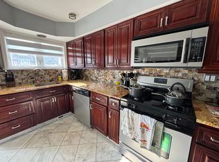 2833 S 10th St, Philadelphia, PA 19148
