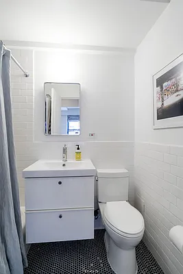 Rented by Town Residential | media 23